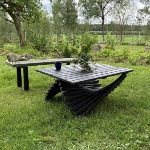 Bänk och bord